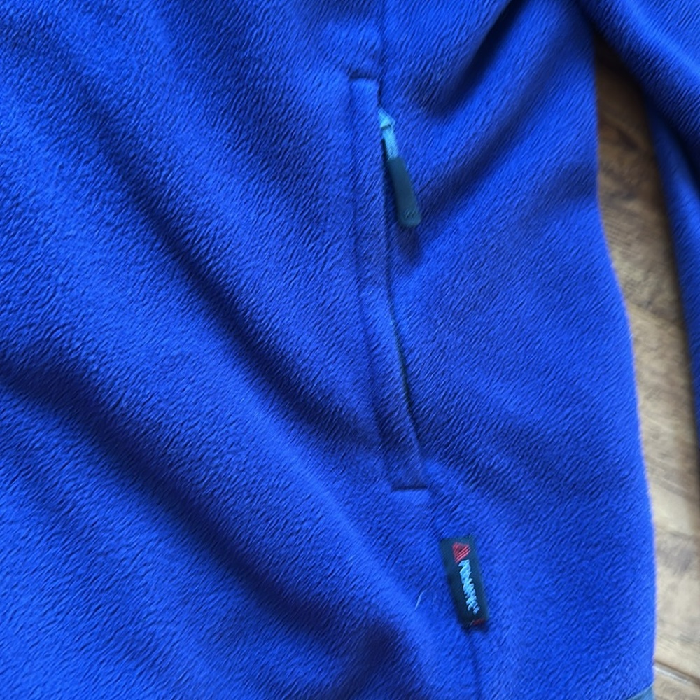 Helly Hansen Lightweight Jacket With Hood. Deep P… - image 3